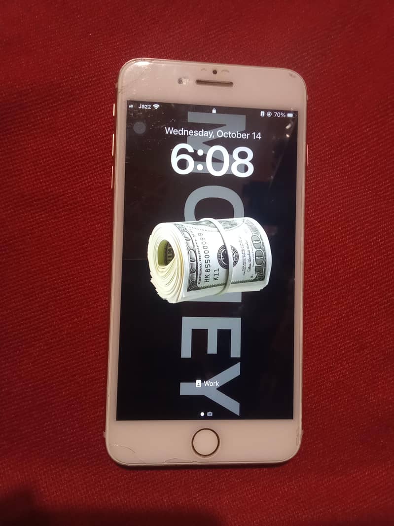 Apple iPhone 8 Plus 1