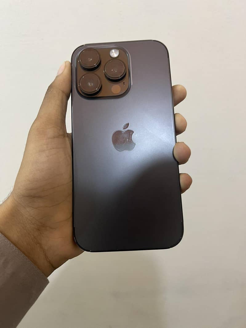 Apple iPhone 14 Pro 0