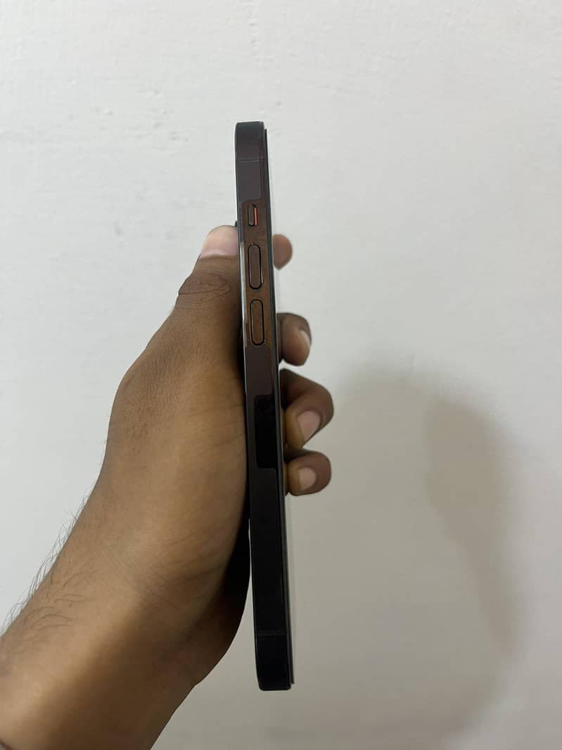 Apple iPhone 14 Pro 4