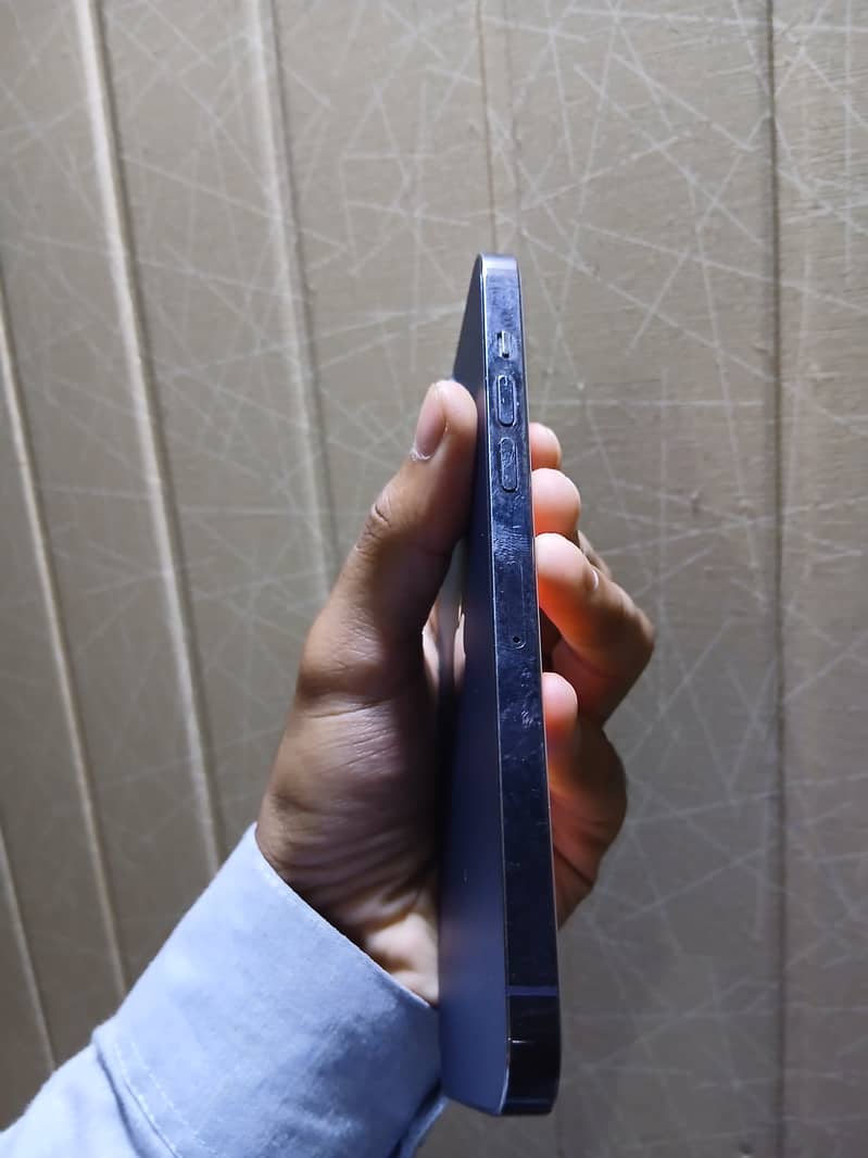 Apple iPhone 14 Pro Max 5