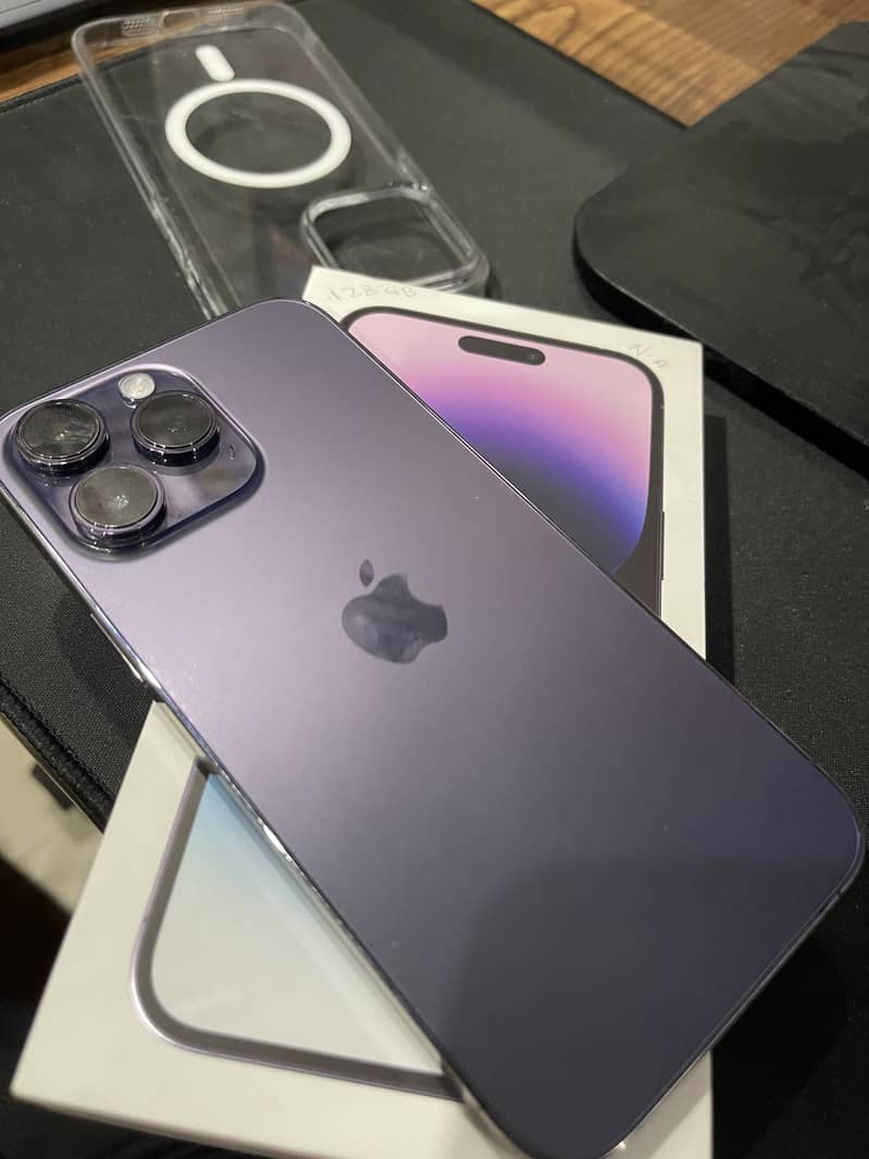 Apple iPhone 14 Pro Max 1