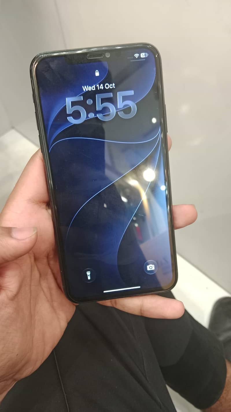 Apple iPhone 11 Pro Max 0