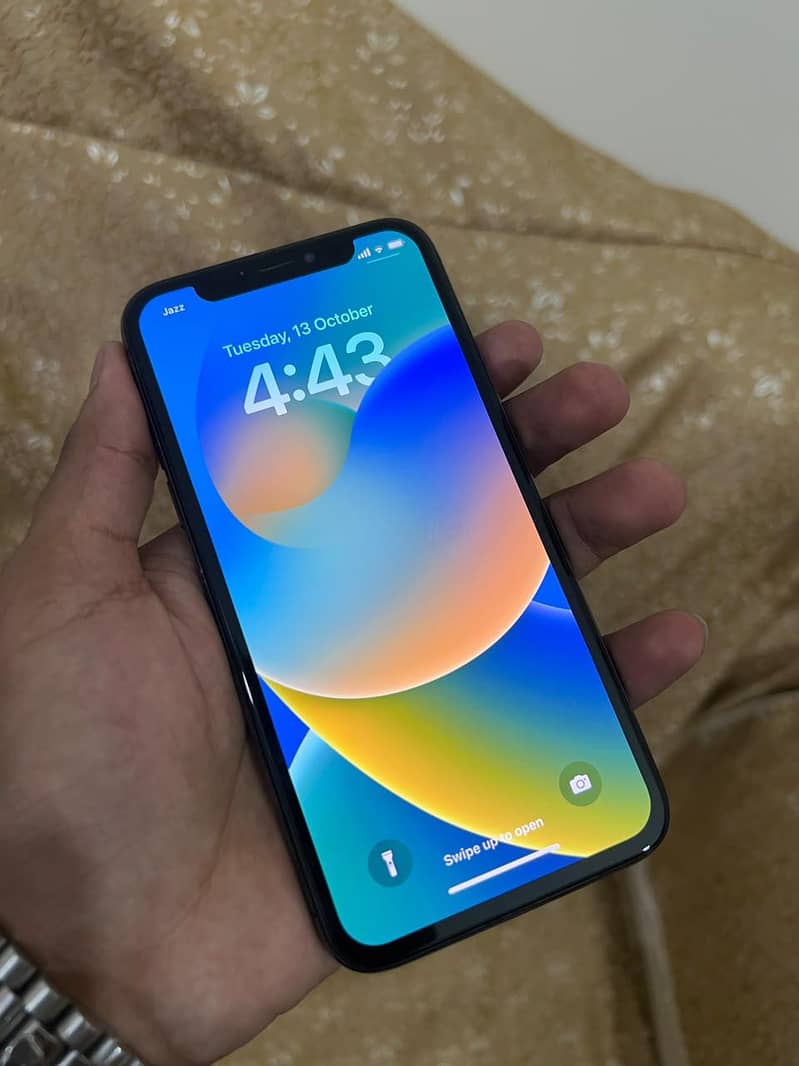 Apple iPhone X 3
