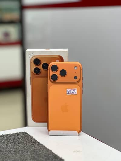 Apple iPhone 17 Pro cosmic orange 256 gb