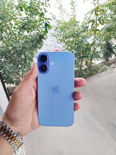 Apple iPhone 16