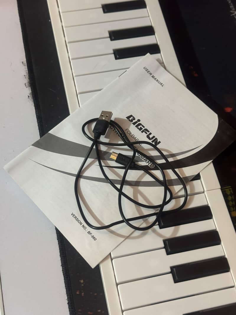 BF960 Foldable Piano 3