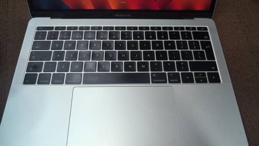 MacBook pro 13 inch 2017
