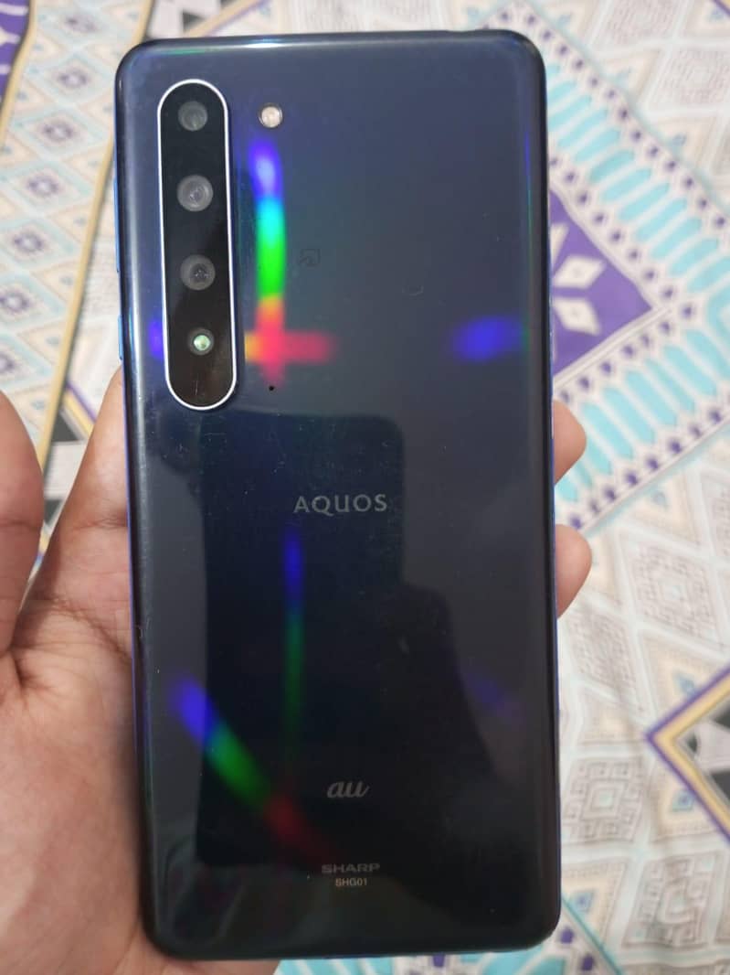 Sharp Aquos R5G 0
