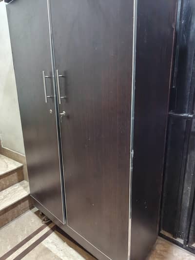 Almari/ Wardrobe 2 Door