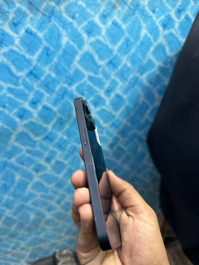 Apple iPhone 14