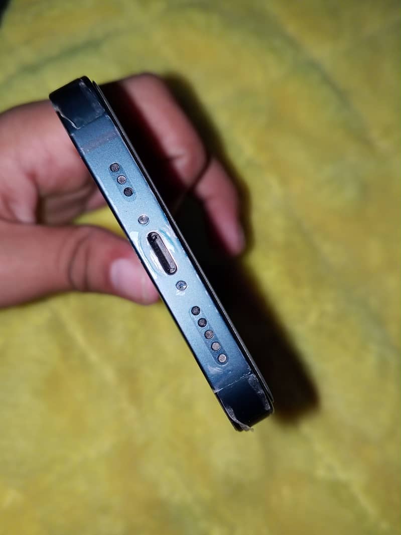 Apple iPhone 14 2