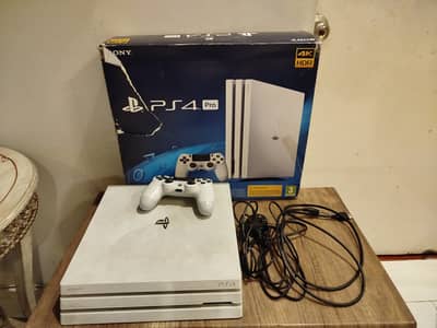 *RARE* PLAYSTATION 4 PRO 1TB GLACIER WHITE EDITION IMPORTED
