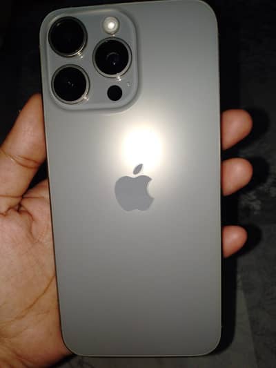 Apple iPhone 15 Pro Max