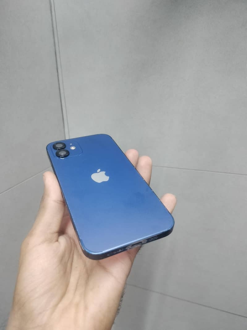 Apple iPhone 12 1