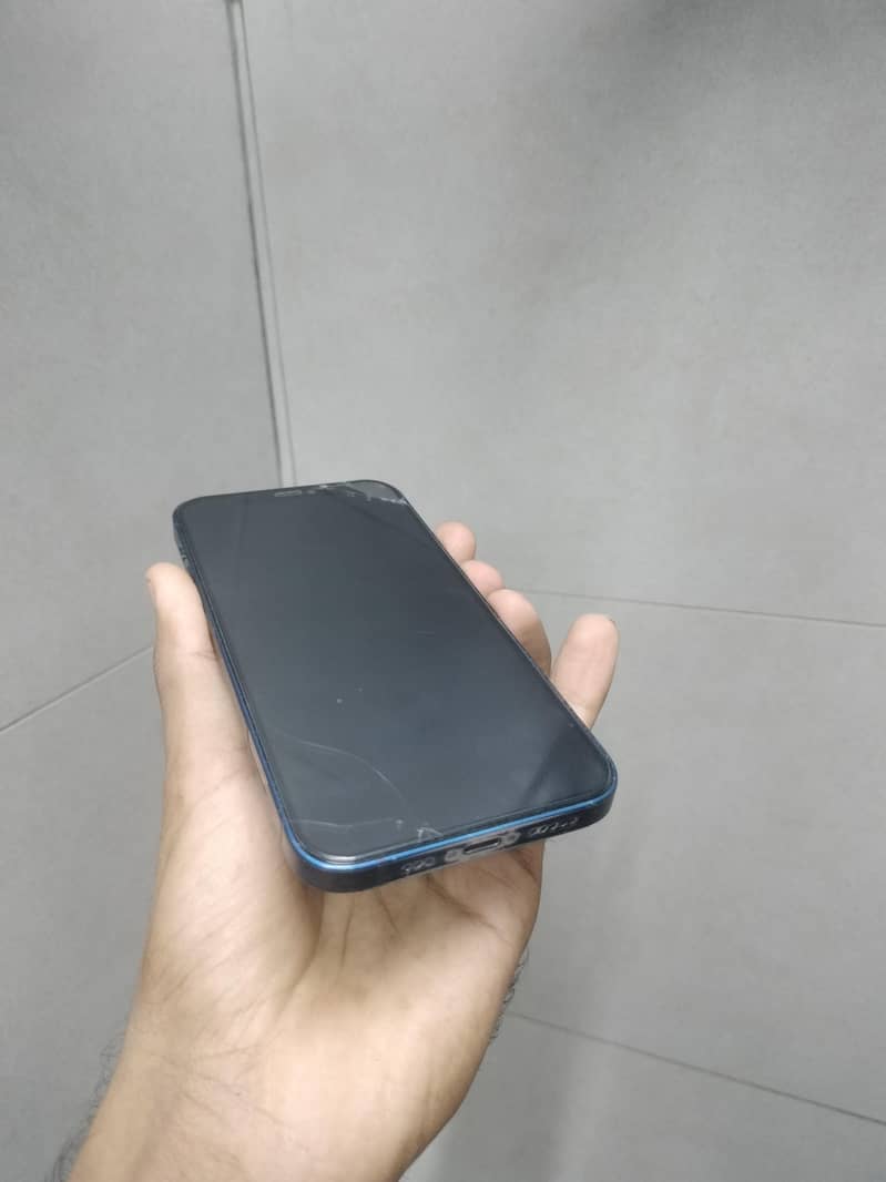 Apple iPhone 12 5