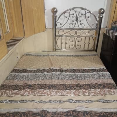 Used Stainless Steel Double Bed for Sale – Beautiful Silver Design