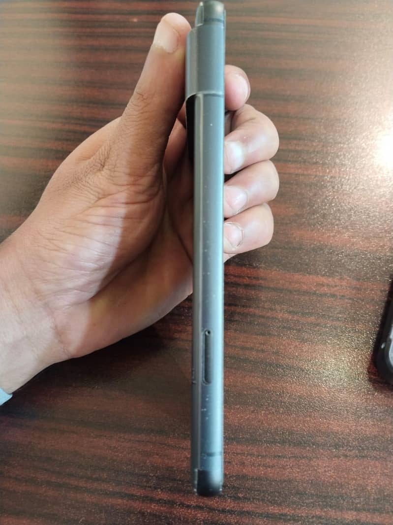 Google Pixel 8 2