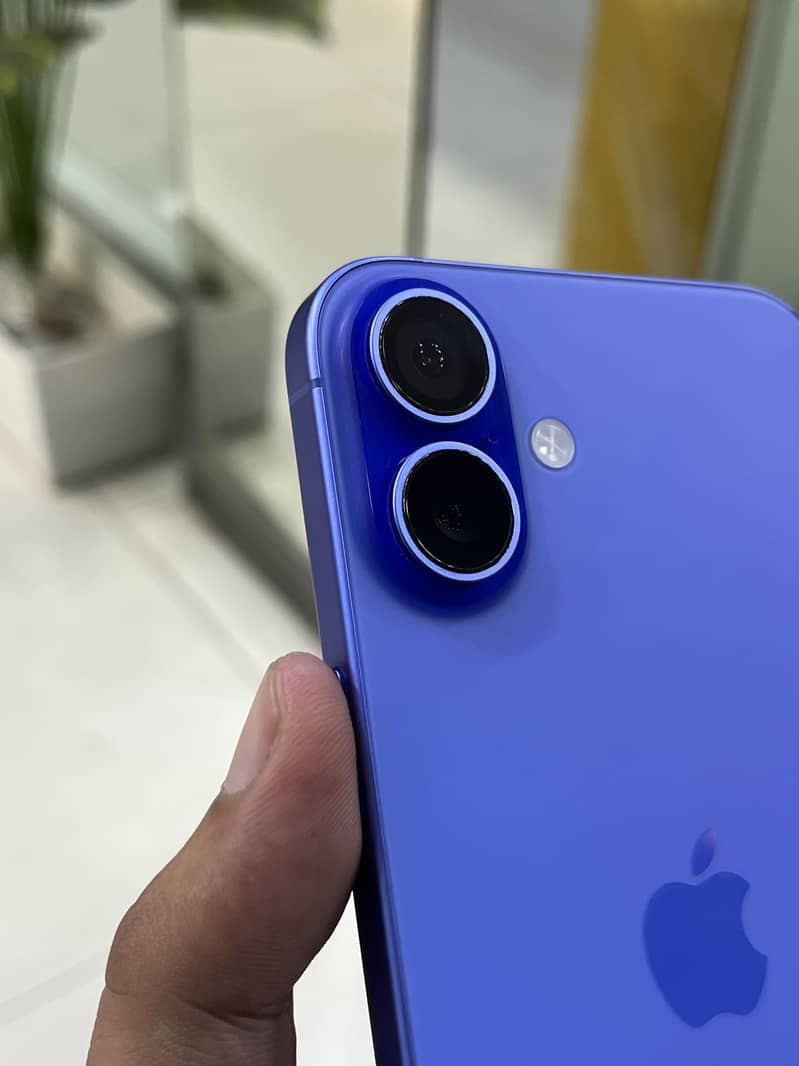 Apple iPhone 16 Plus FU 2