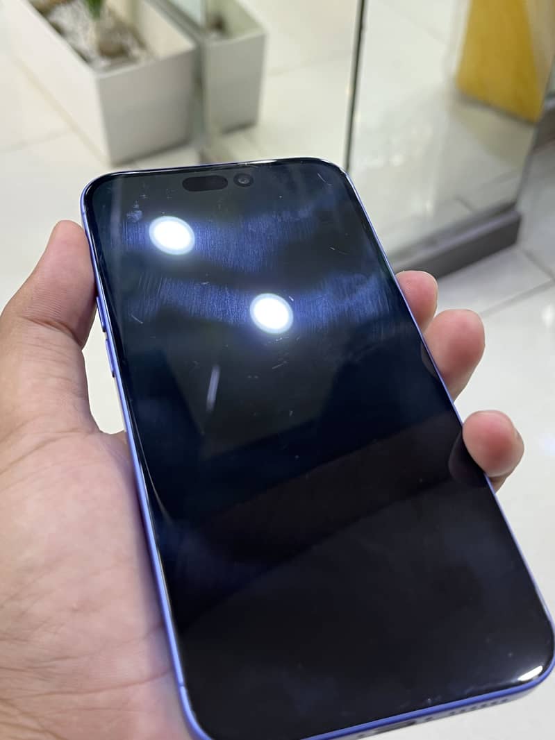 Apple iPhone 16 Plus FU 6
