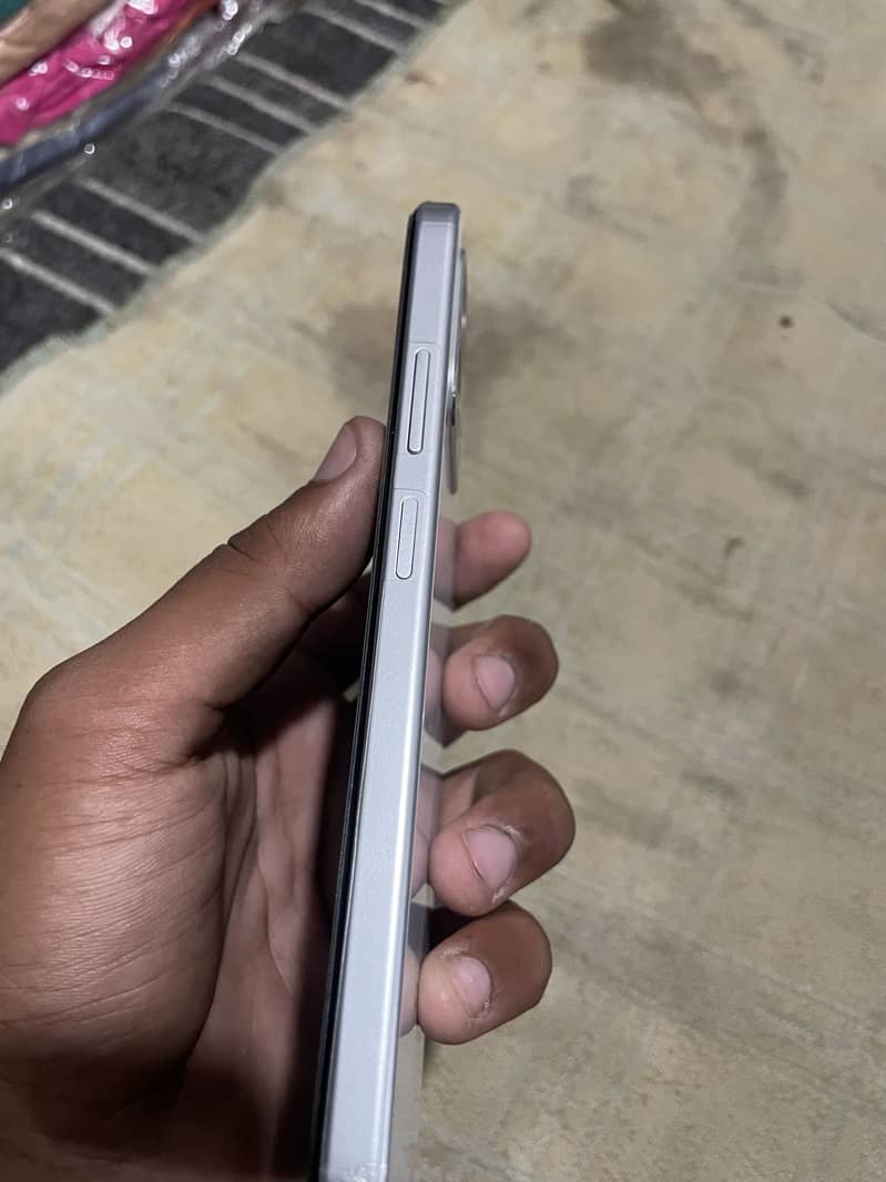 OPPO A6s 4