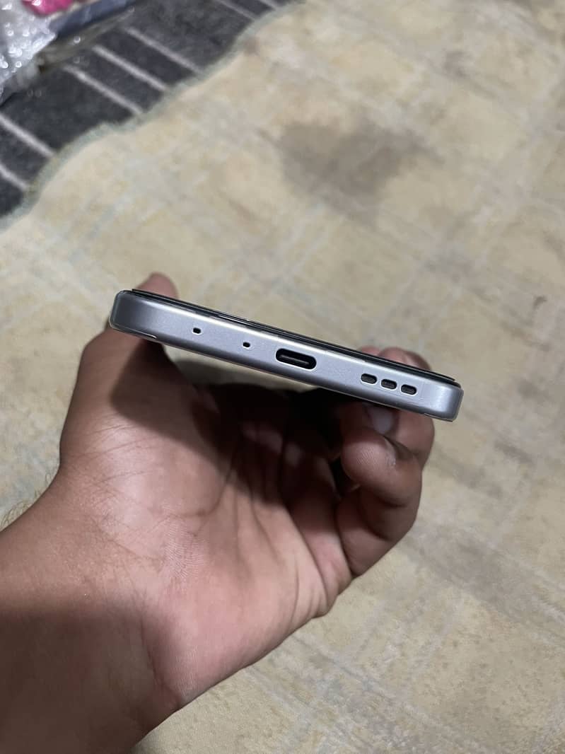 OPPO A6s 5