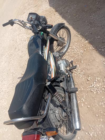 EXPRESS CD70 BIKE MODEL2017 GENIUS CONDITION AVAILABLE