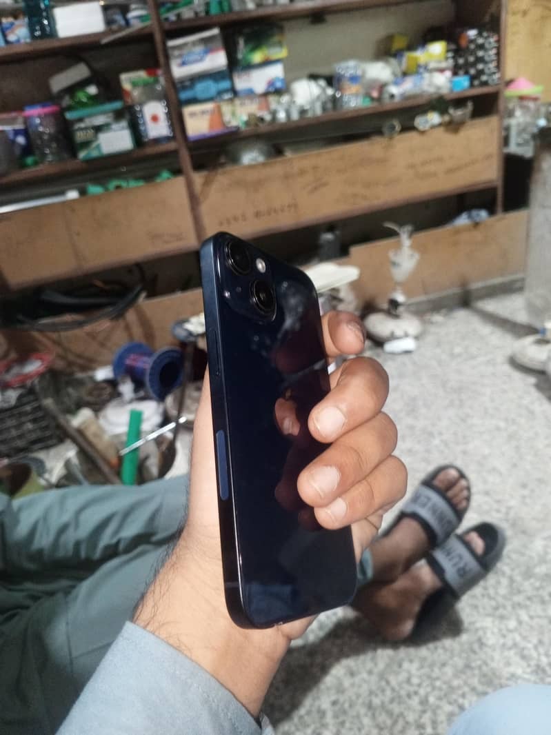 Apple iPhone 14 2