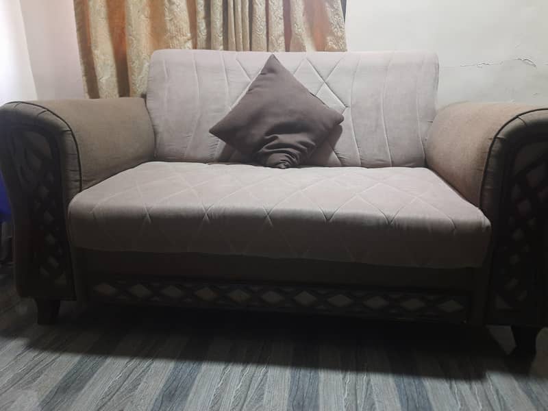 2 seater sofa 0