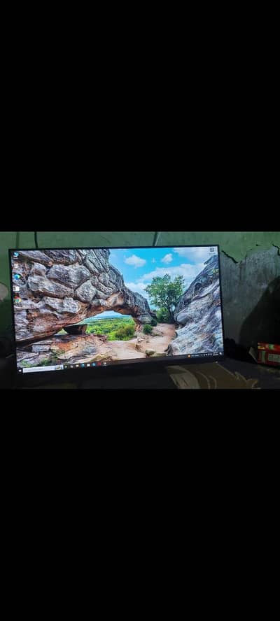 Dell 24-h boderless