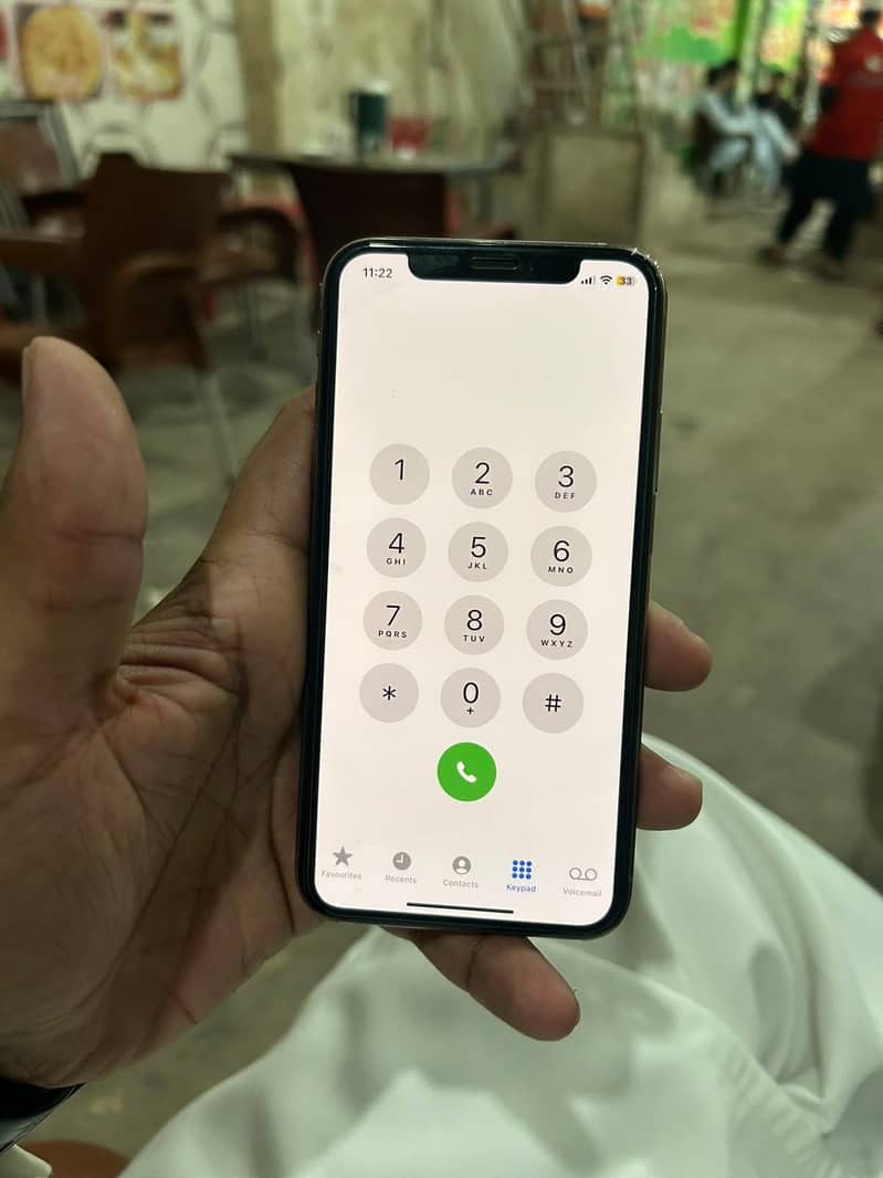 Apple iPhone XS 3