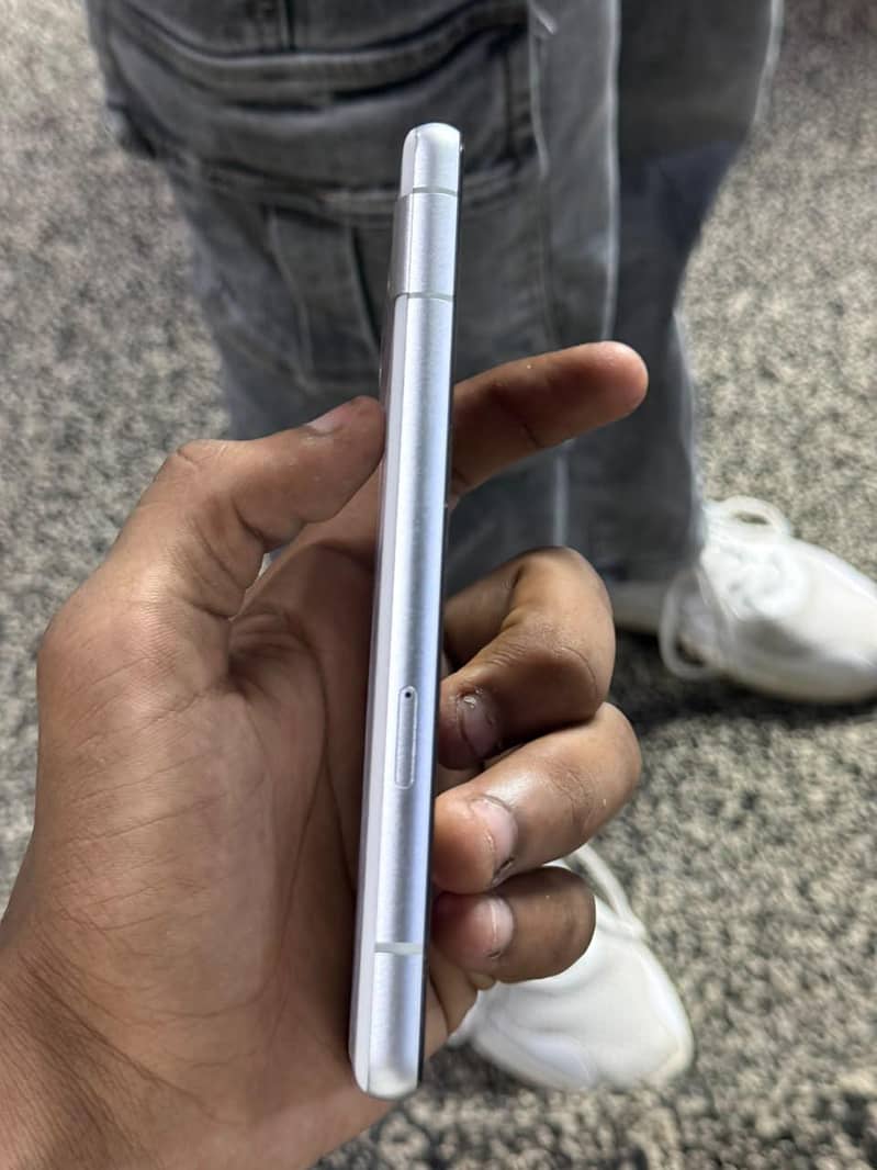 Google Pixel 7a 3