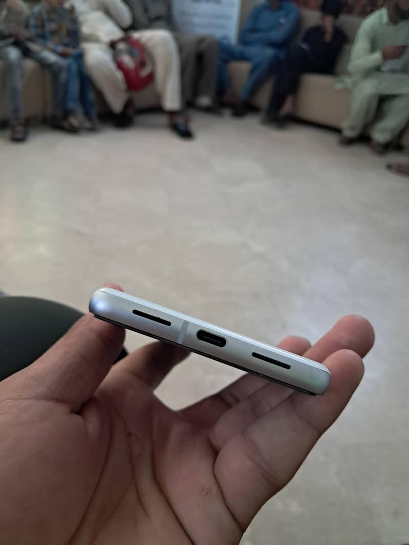 Google Pixel 7 6