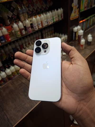 Apple iPhone 16 Pro