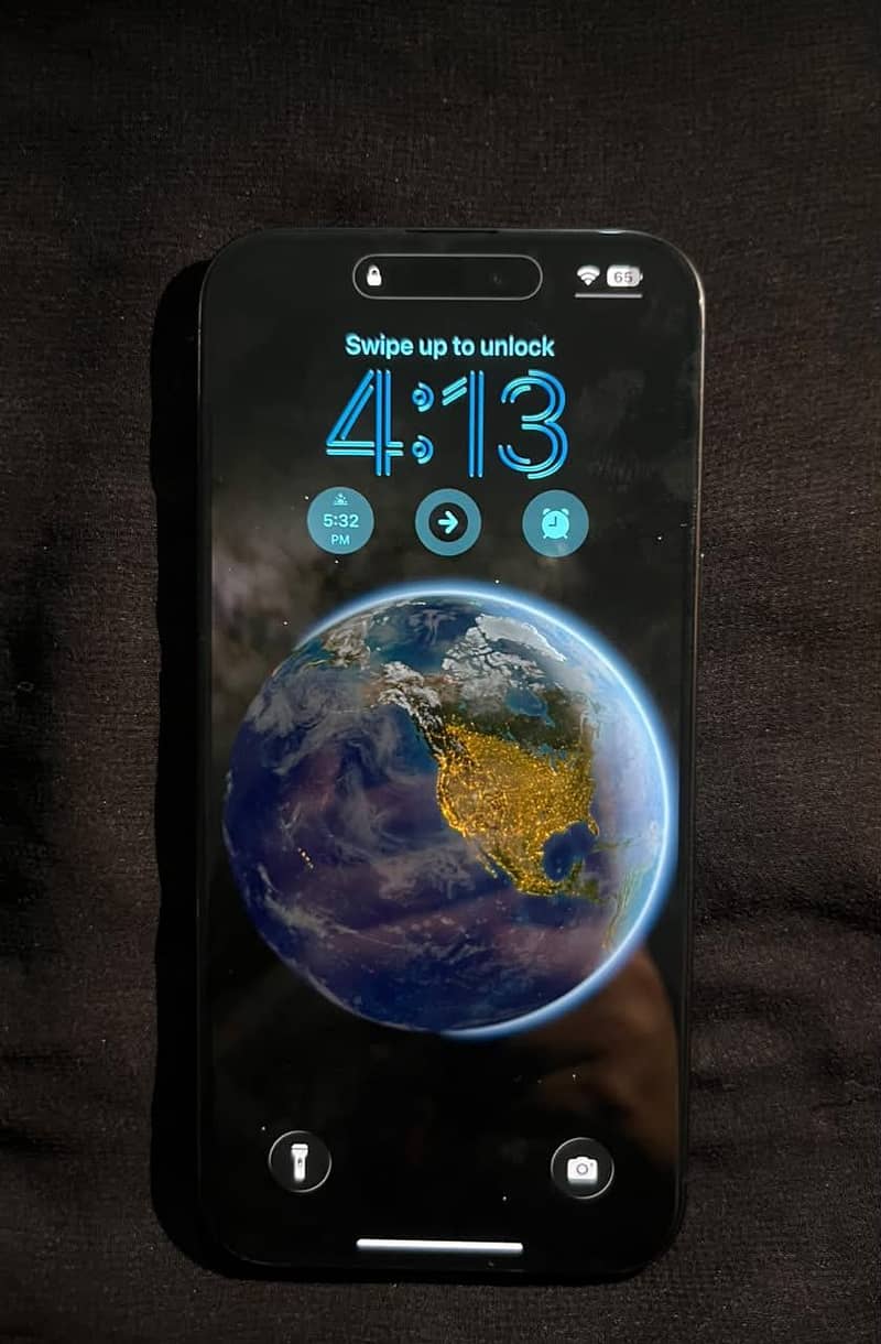 Apple iPhone 15 Pro Max 2