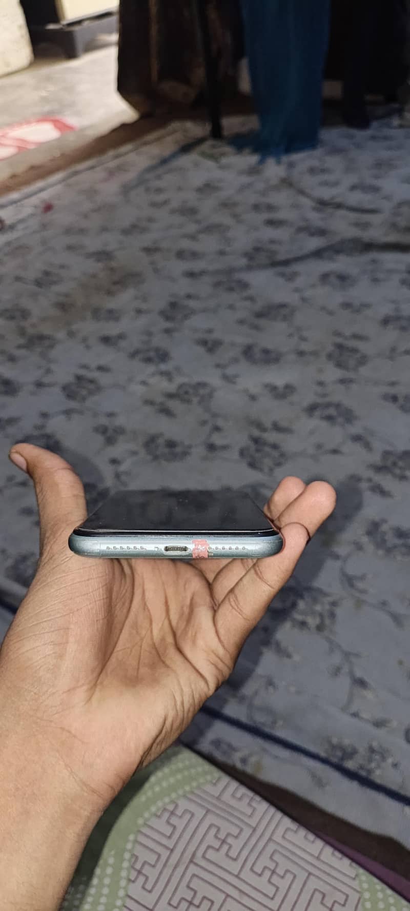 Apple iPhone 11 4