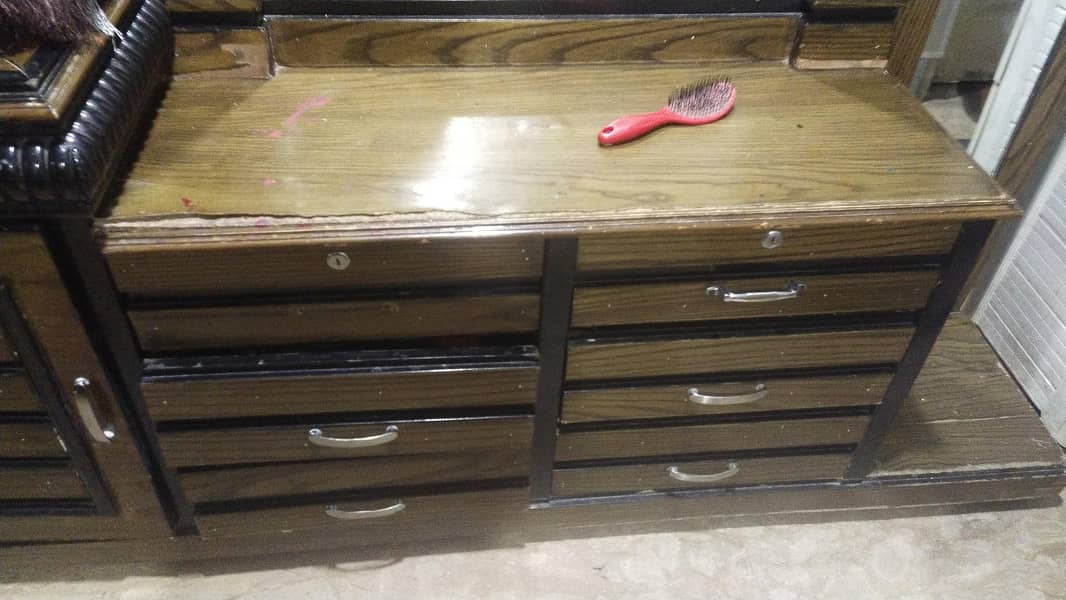 dressing table 2