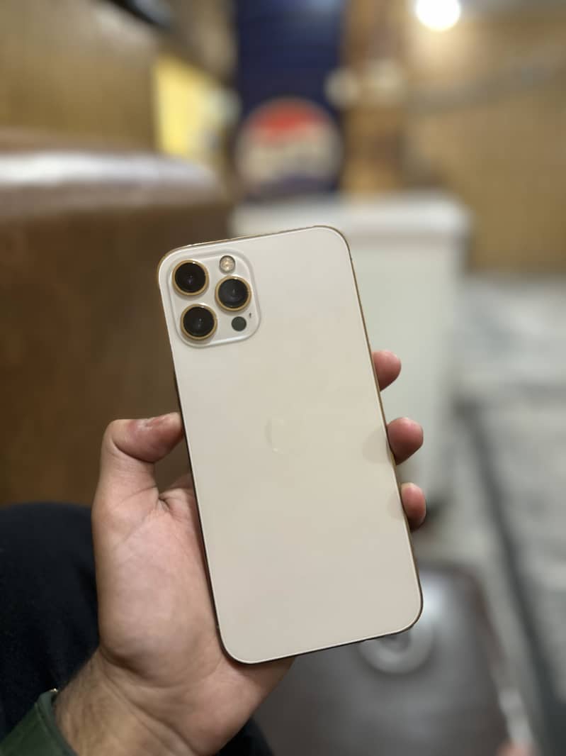 Apple iPhone 12 Pro Max 6