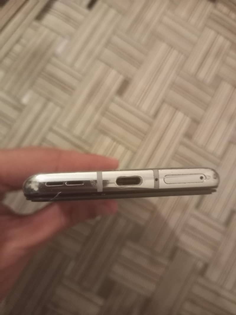 One Plus 8T 4