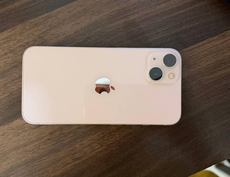 Apple iPhone 13 6