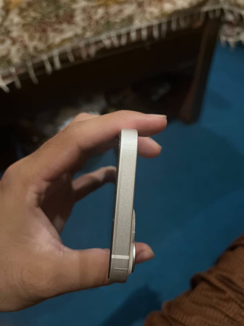 Apple iPhone 14 6