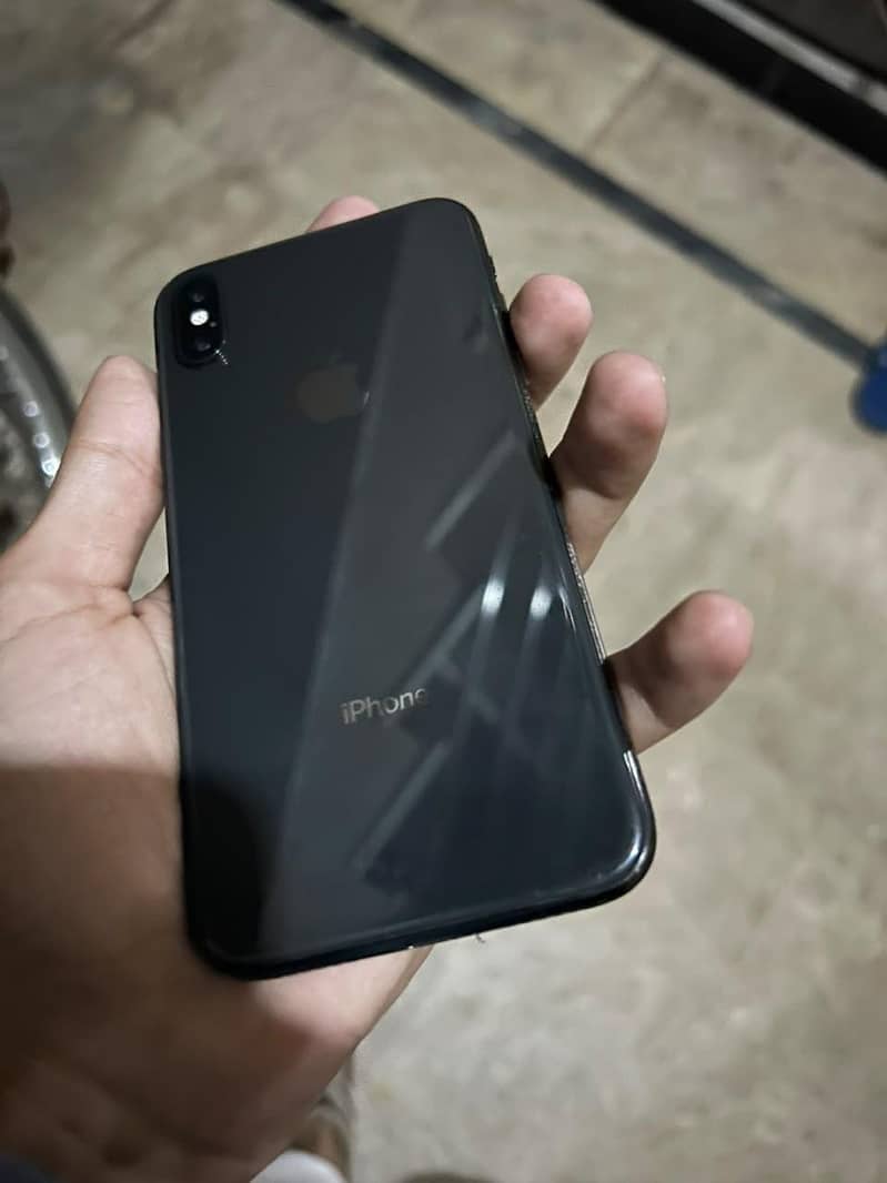 Apple iPhone X 3