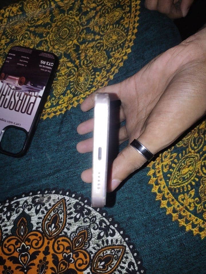 Apple iPhone 13 all original - Mobile Phones - 1120458824
