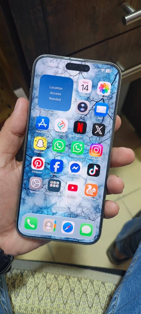 Apple iPhone 15 Pro Max 5