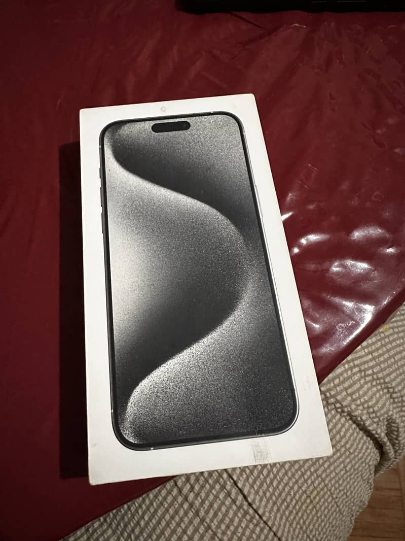 Apple iPhone 15 Pro Max 1