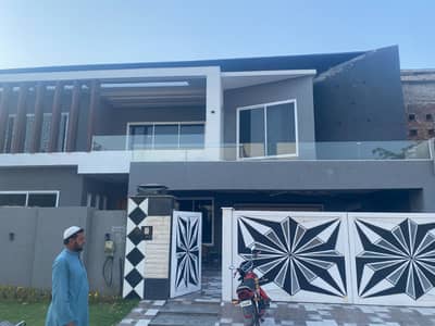 25 Marla Corner Beautiful House in Kabul Block, Dc colony Gujranwala.