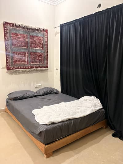 Queen size bed with mattress