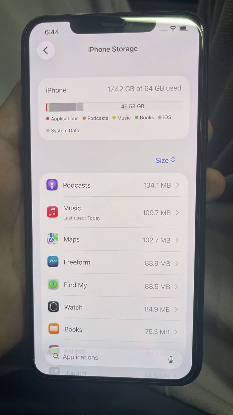 Apple iPhone 11 Pro Max 4