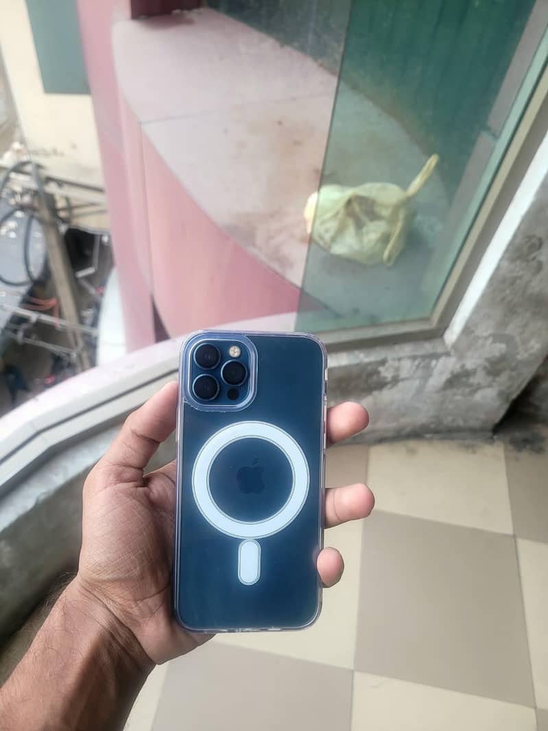 Apple iPhone 12 Pro 2