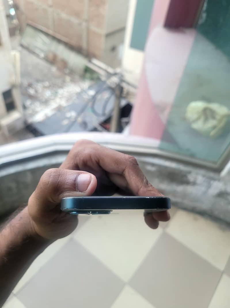 Apple iPhone 12 Pro 4