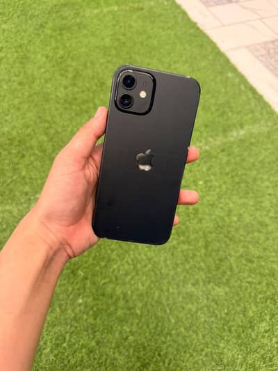 Apple iPhone 12